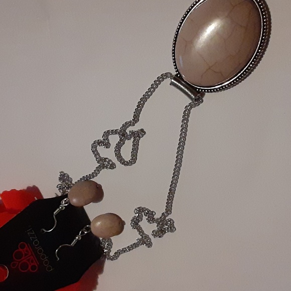 paparazzi Jewelry - Nwt paparazzi Southwest showdown brown necklace and earrings set